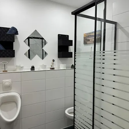 Apartmenthaus Messe דירה *